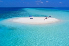 sandbank maldives