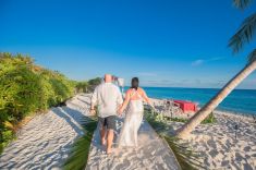 beach wedding Maldives