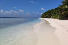 bikini-beach-ukulhas-9
