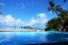 Maldives trip - Club Med Kani pool, day pass